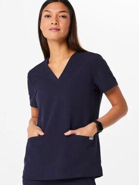 FIGS Women's EUC Casma 3-Pocket V Neck Scrub Top Navy | Size M